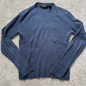 Cable & Gauge Blue Grey Silk Cashmere V-Neck Sweater
